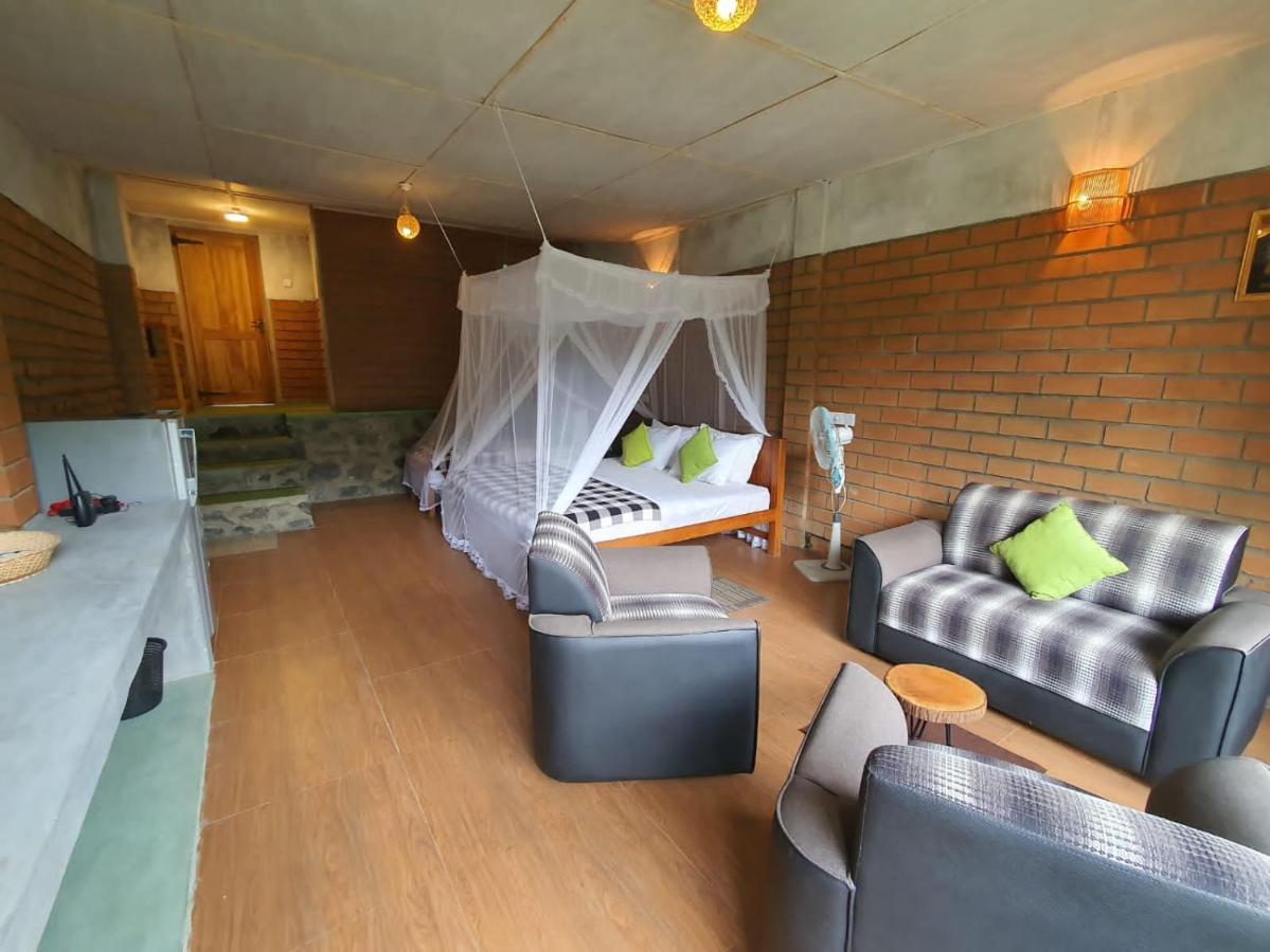 Ayubo Ella - Bed & Breakfast Eksteriør billede