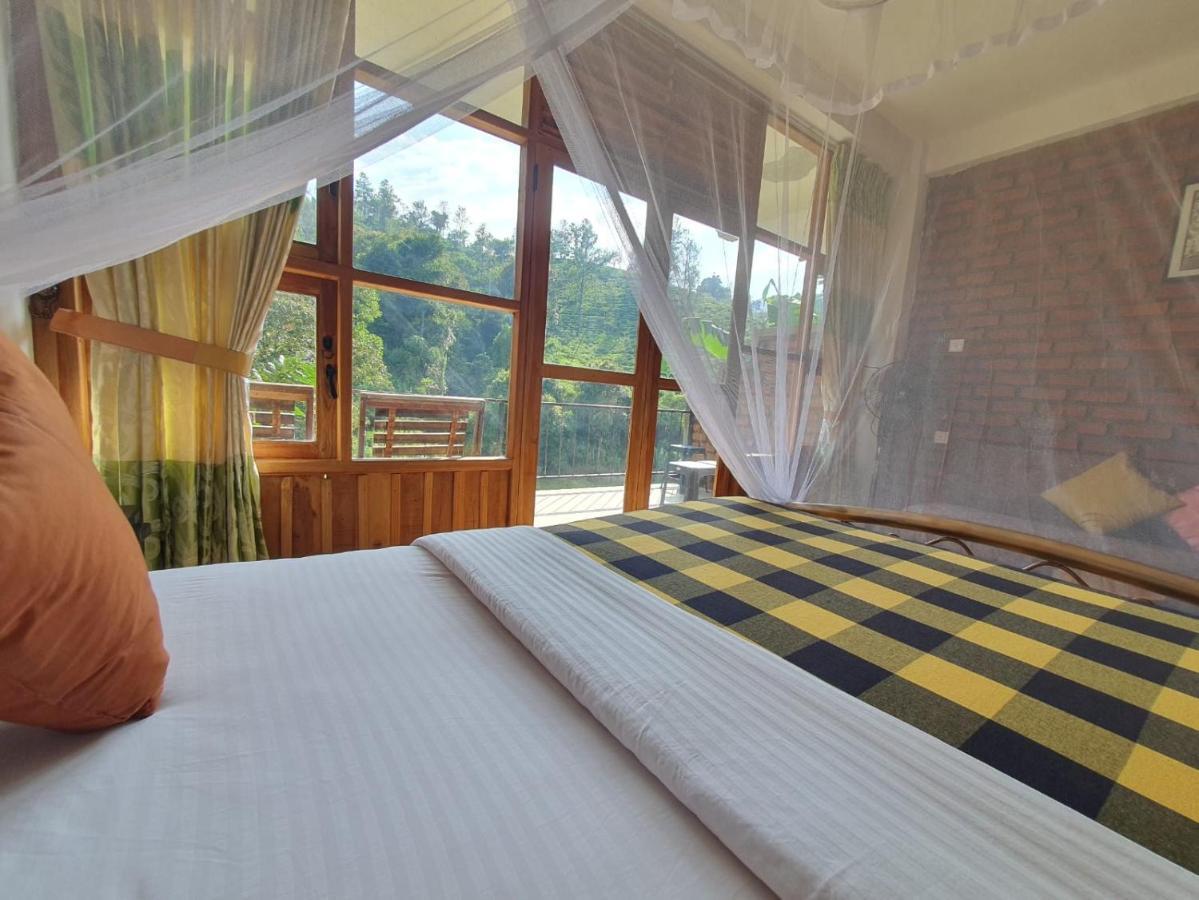 Ayubo Ella - Bed & Breakfast Eksteriør billede