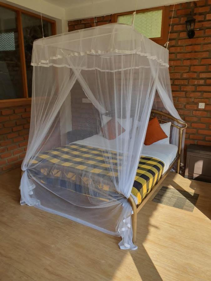 Ayubo Ella - Bed & Breakfast Eksteriør billede